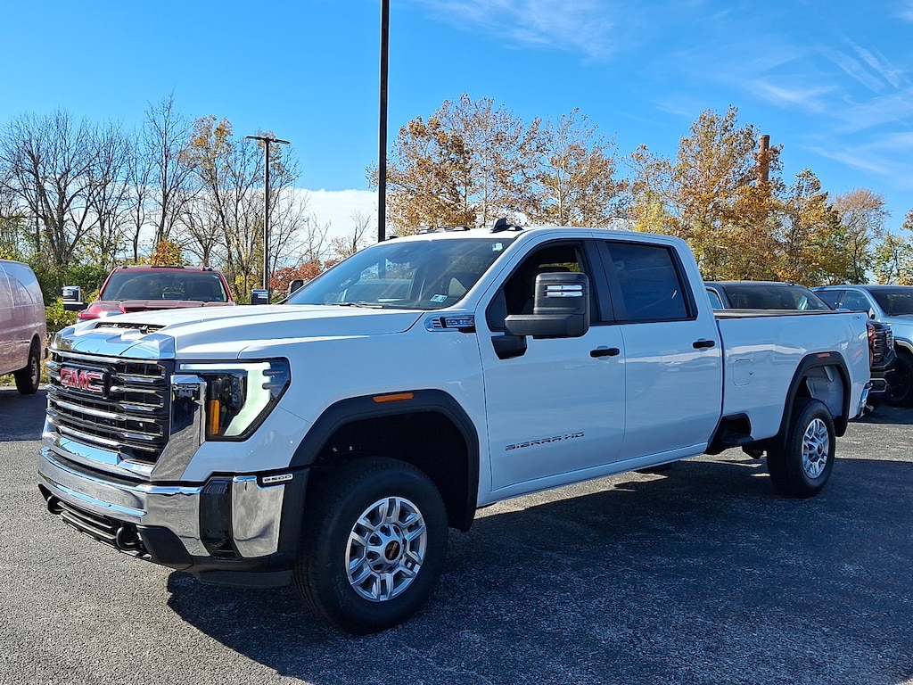 New 2026 GMC Sierra 2500HD Crew Cab, Standard Bed, Pro, 4WD Crew Cab