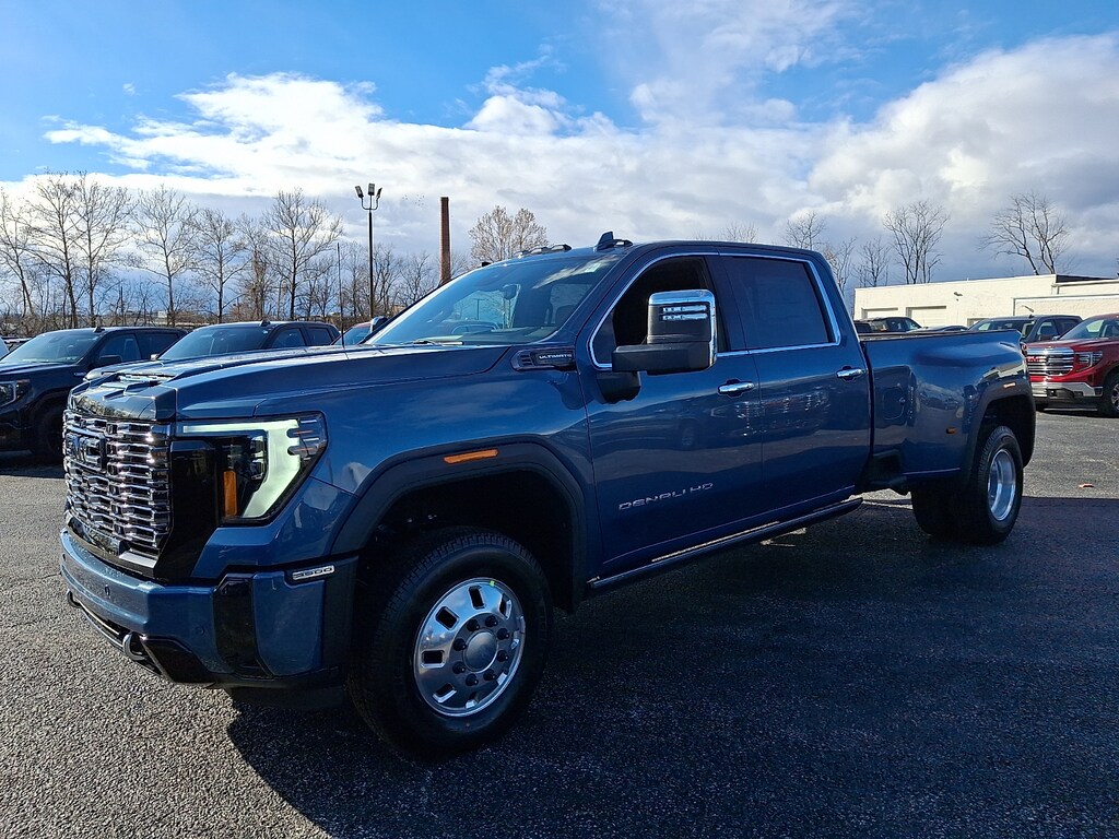 New 2026 GMC Sierra 3500HD Crew Cab, Long Bed, Denali Ultimate, 4WD Crew Cab