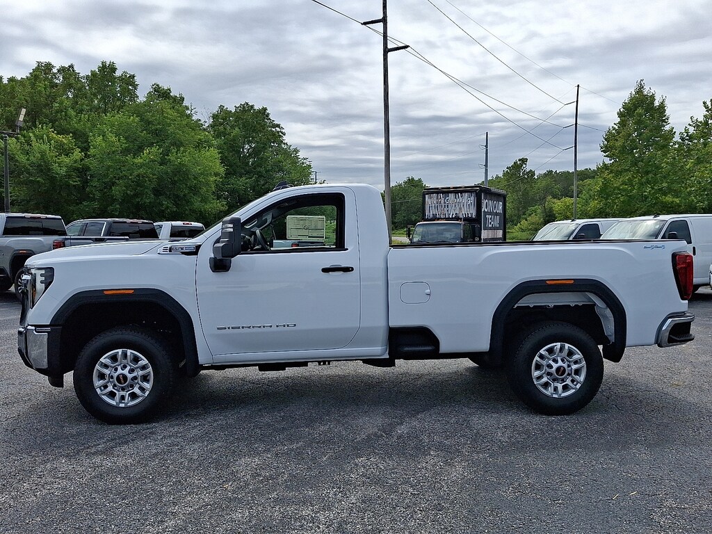 New 2025 GMC Sierra 2500HD 4WD Regular Cab Long Bed Pro Standard Cab