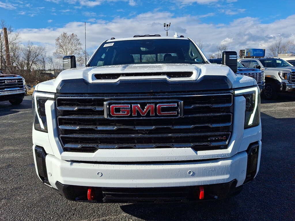 New 2026 GMC Sierra 2500HD Crew Cab, Standard Bed, AT4, 4WD Crew Cab