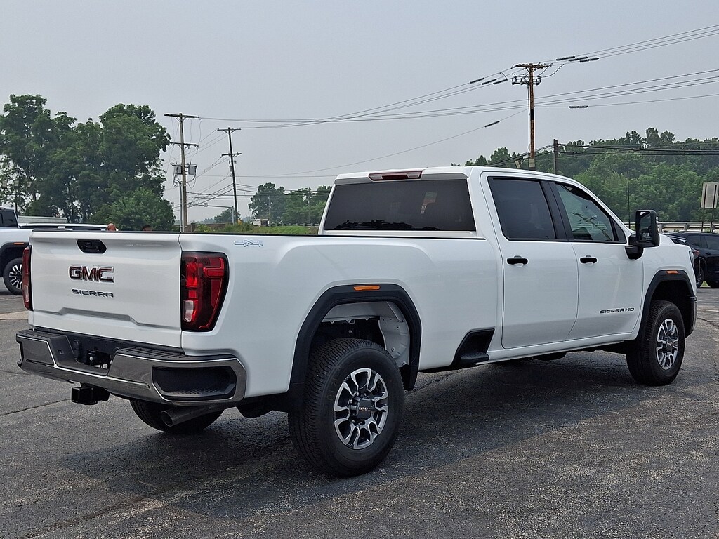 New 2026 GMC Sierra 3500 HD Crew Cab, Long Bed, Pro Dual Rear Wheel, 4WD Crew Cab