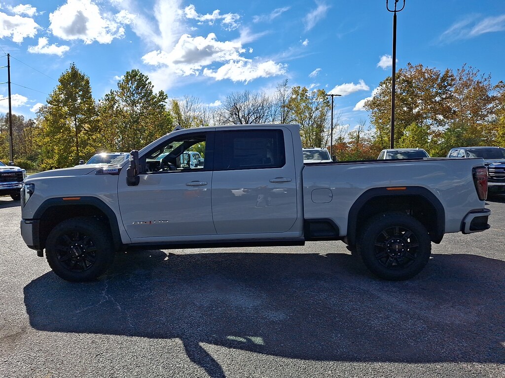 New 2026 GMC Sierra 2500HD AT4 Crew Cab