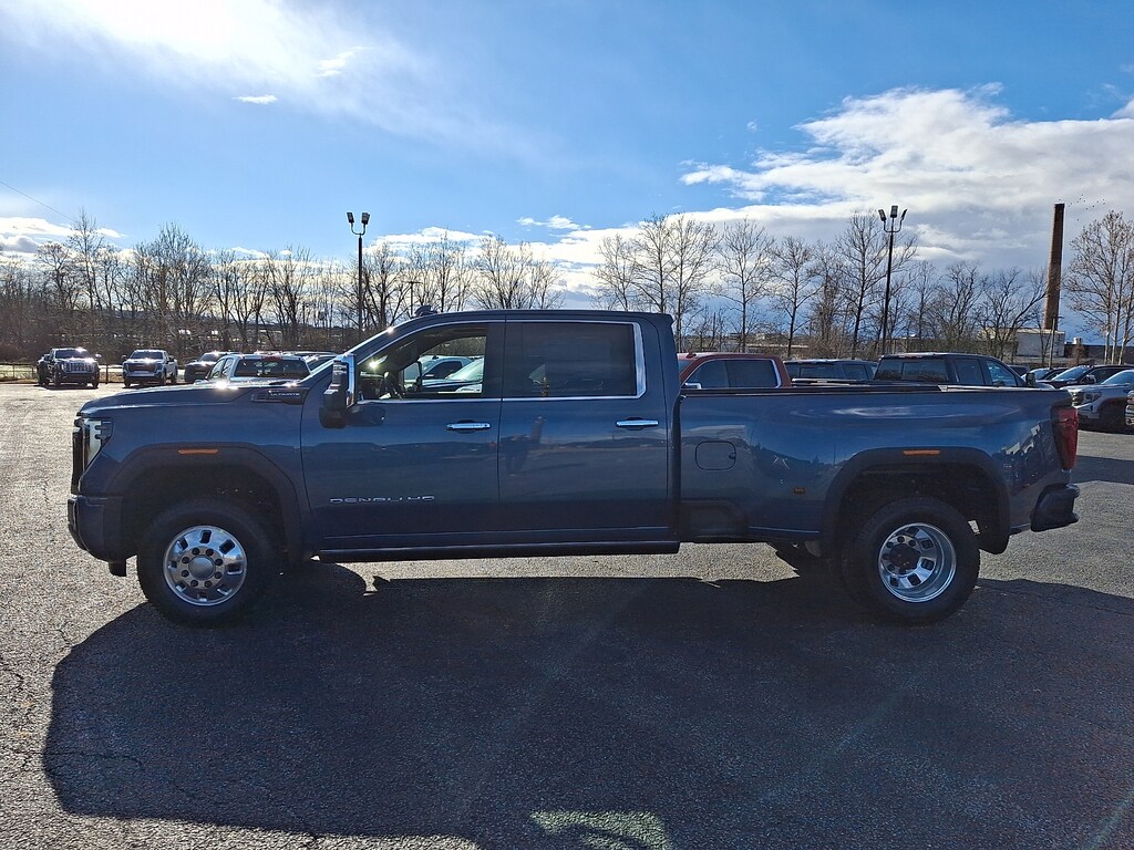 New 2026 GMC Sierra 3500HD Crew Cab, Long Bed, Denali Ultimate, 4WD Crew Cab