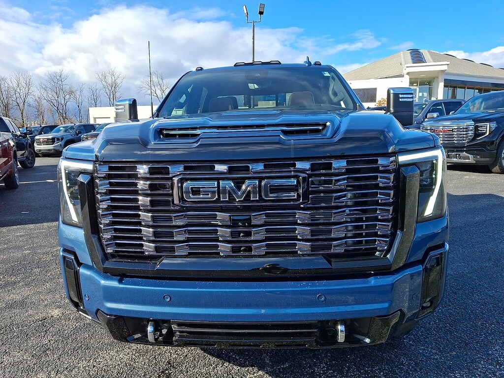 New 2026 GMC Sierra 3500HD Crew Cab, Long Bed, Denali Ultimate, 4WD Crew Cab