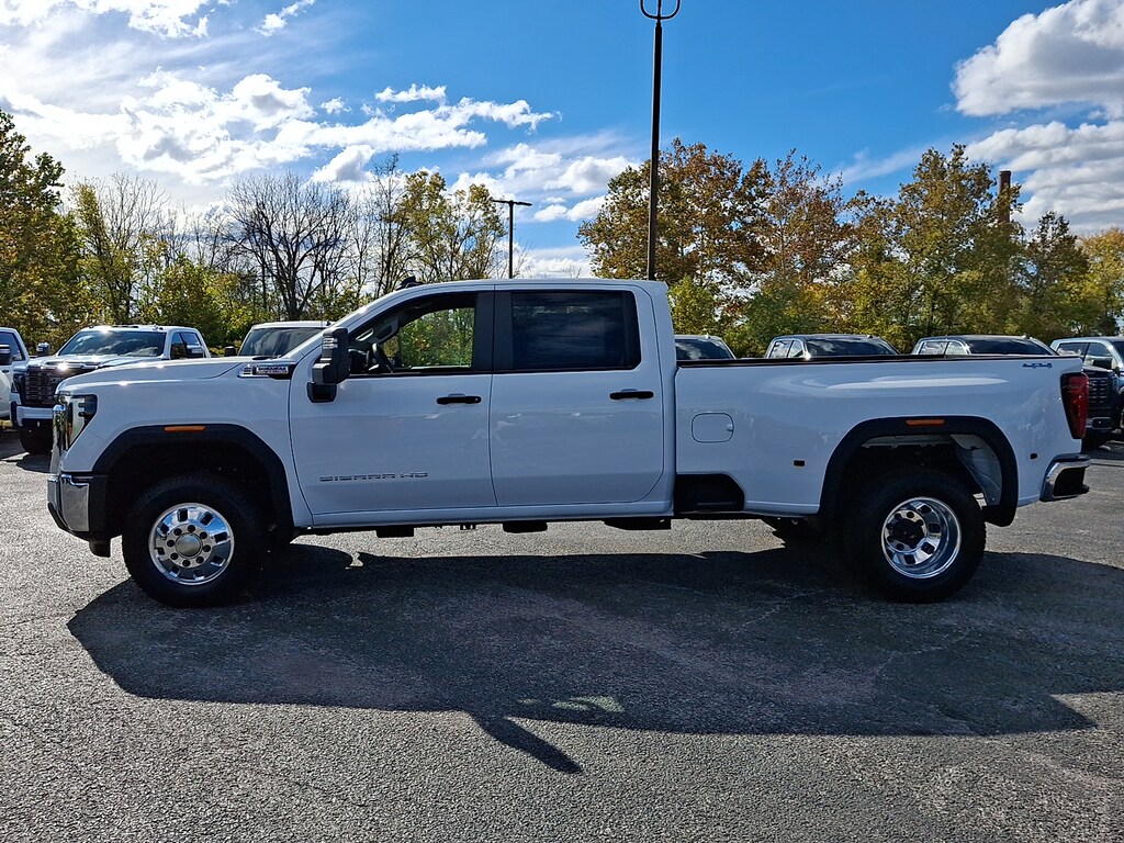 New 2026 GMC Sierra 3500HD Pro Crew Cab