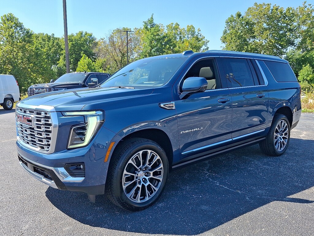 New 2025 GMC Yukon XL 4WD Denali Sport Utility