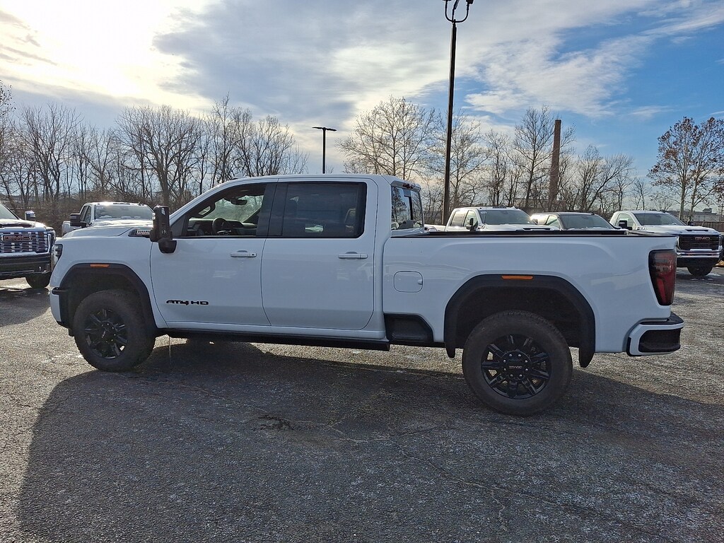 New 2026 GMC Sierra 2500HD Crew Cab, Standard Bed, AT4, 4WD Crew Cab