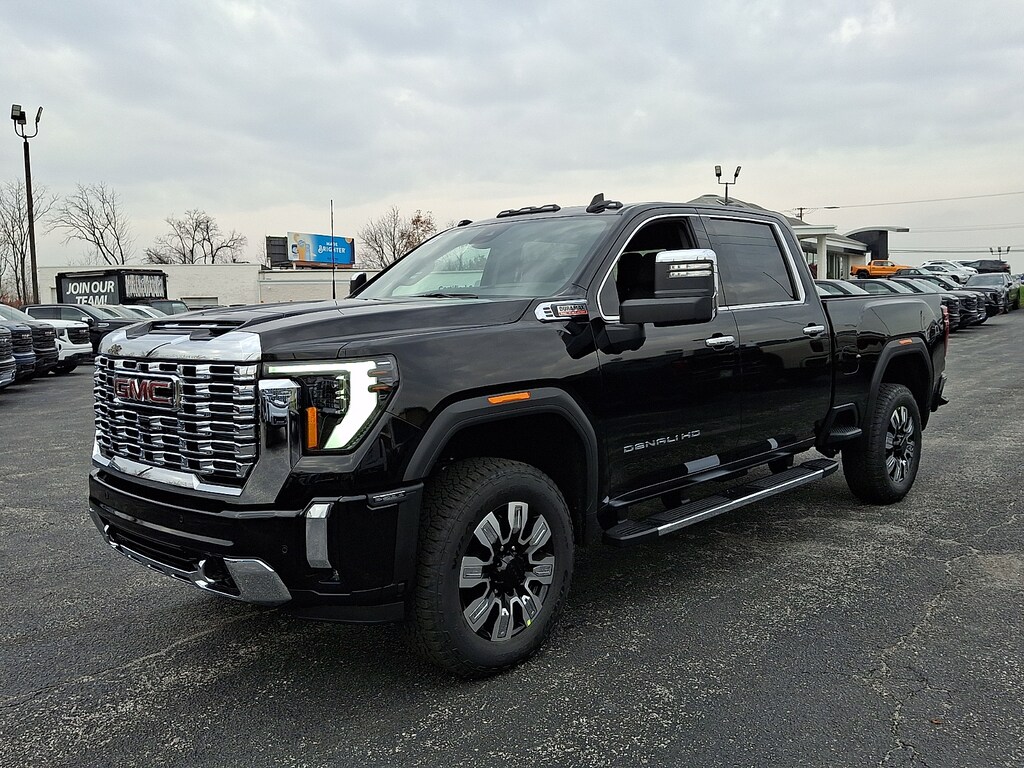 New 2026 GMC Sierra 2500HD Crew Cab, Standard Bed, Denali, 4WD Crew Cab