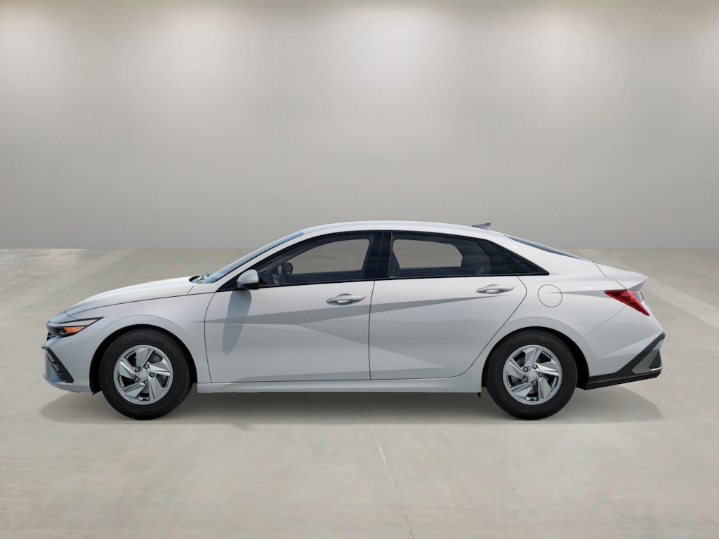 New 2026 Hyundai Elantra SE Sedan