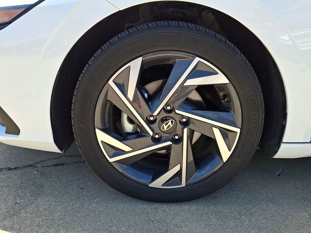2025 Hyundai Elantra SEL - Photo 28