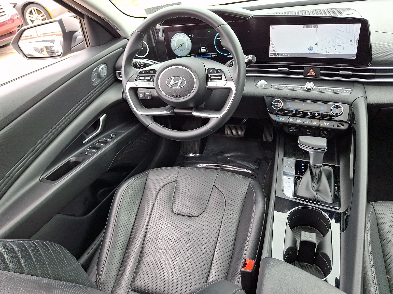 2021 Hyundai Elantra Limited - Photo 15