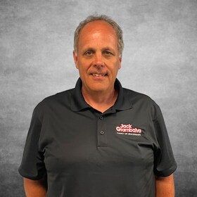Staff member Jim Porter from ID_fd33e5c55e64