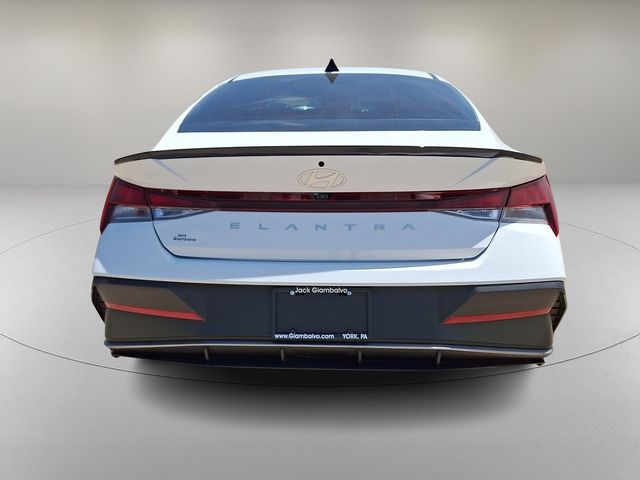 2025 Hyundai Elantra SEL - Photo 9
