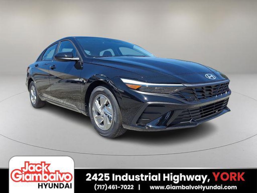 New 2026 Hyundai Elantra SE Sedan