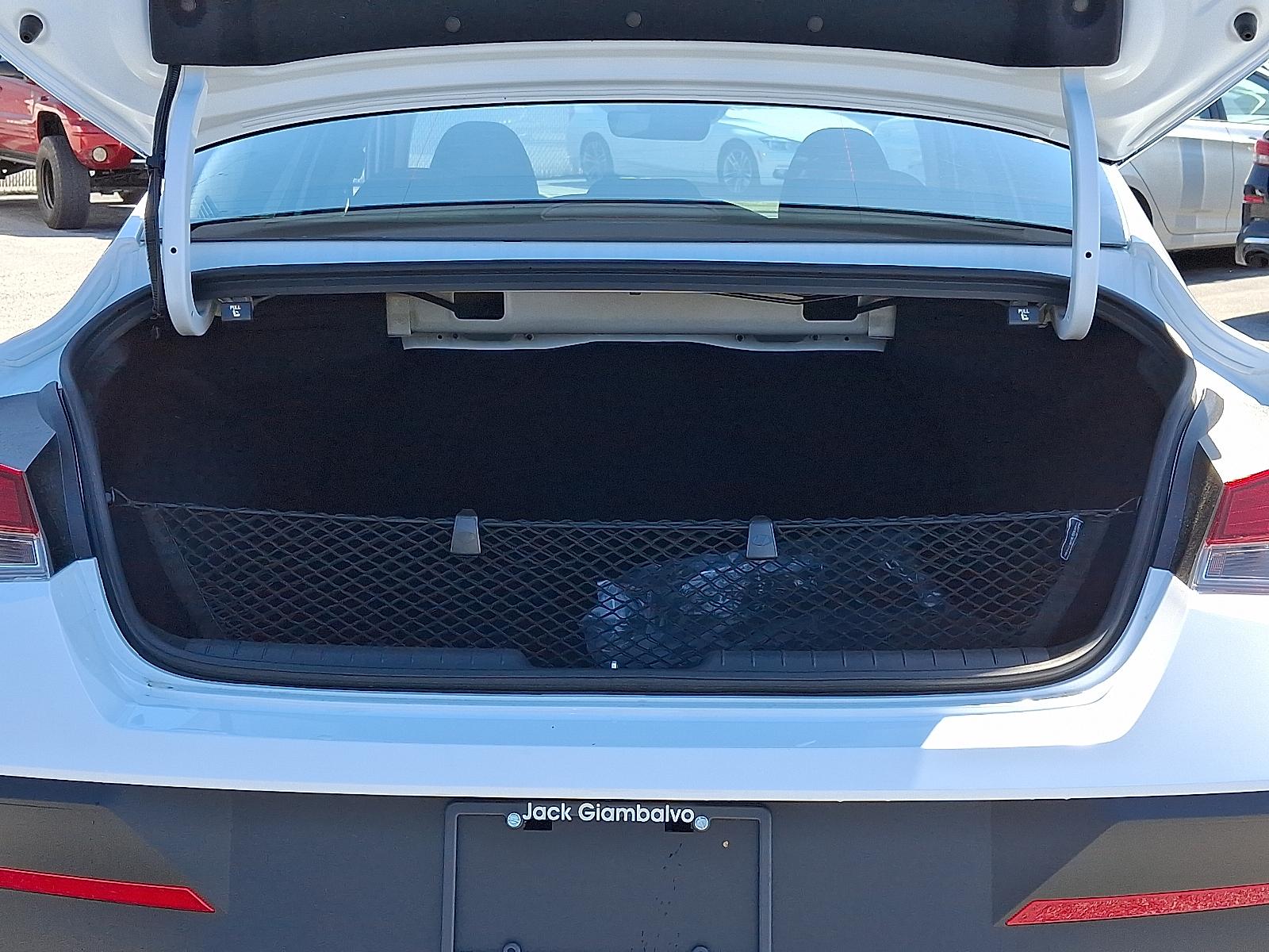 2025 Hyundai Elantra SE - Photo 20