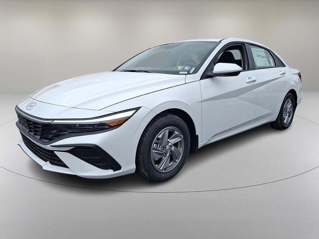 New 2025 Hyundai Elantra SE Sedan
