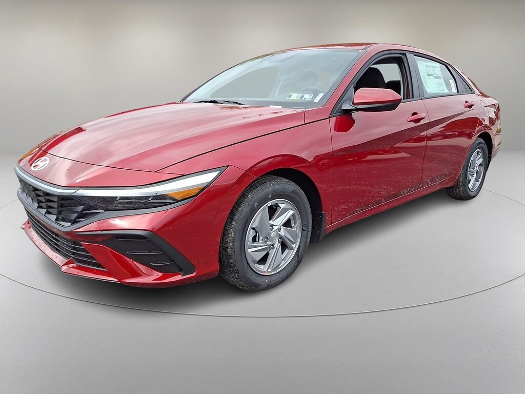 New 2025 Hyundai Elantra SE Sedan