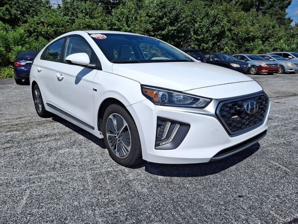 Used 2020 Hyundai Ioniq Plug-In Hybrid SE Hatchback