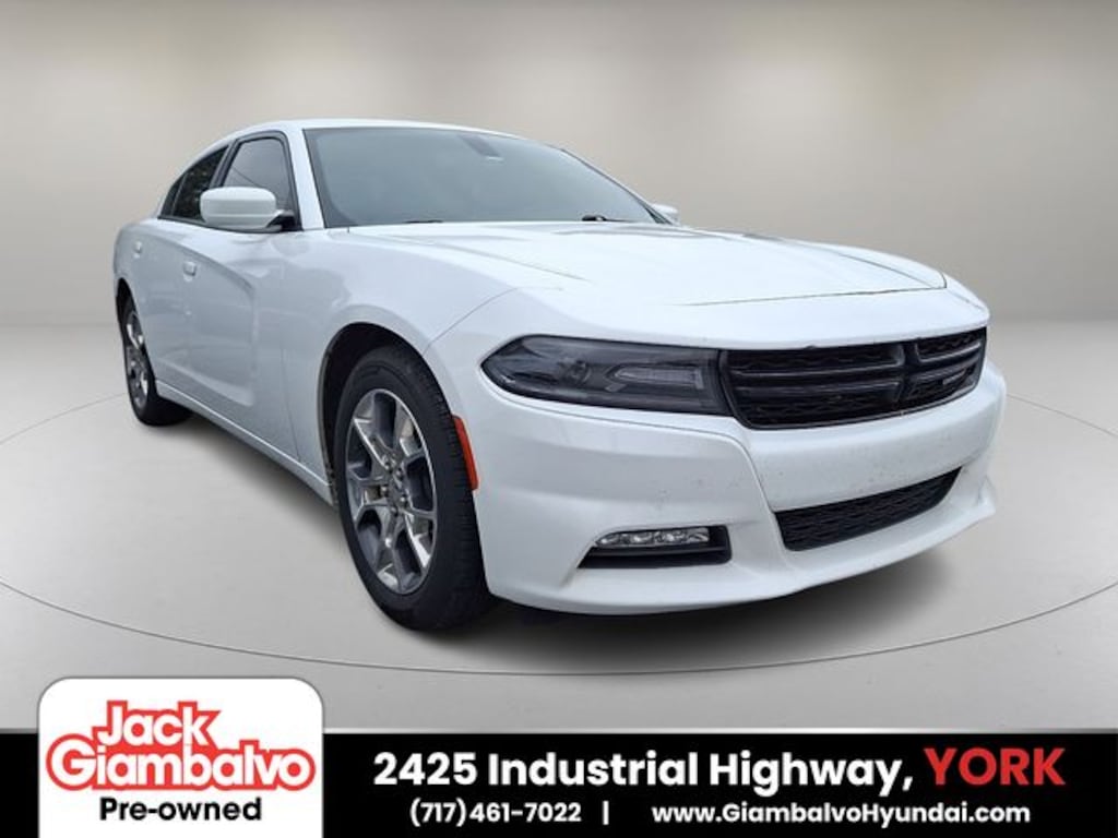 Used 2017 Dodge Charger SXT Sedan