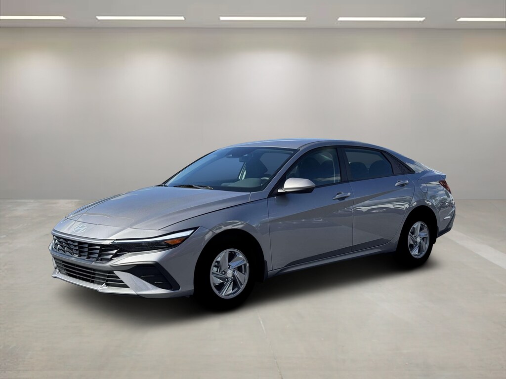 New 2026 Hyundai Elantra SE Sedan
