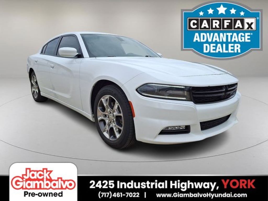Used 2017 Dodge Charger SXT Sedan