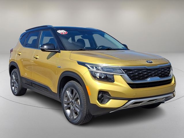 Used 2021 Kia Seltos S with VIN KNDEUCAA2M7201592 for sale in East York, PA