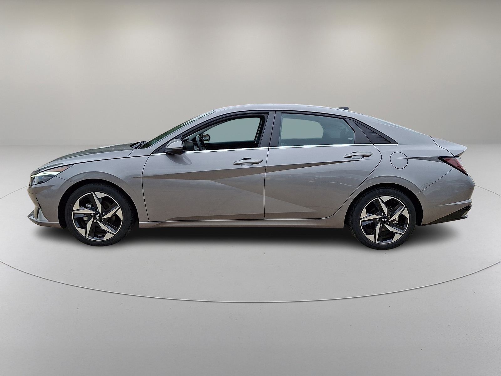 2021 Hyundai Elantra Limited - Photo 7