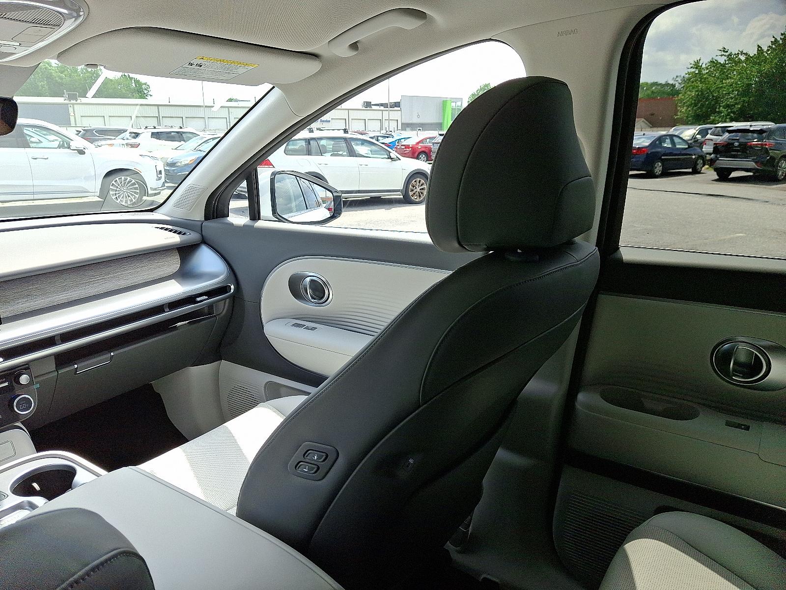 2026 Hyundai IONIQ 9 SEL - Photo 12