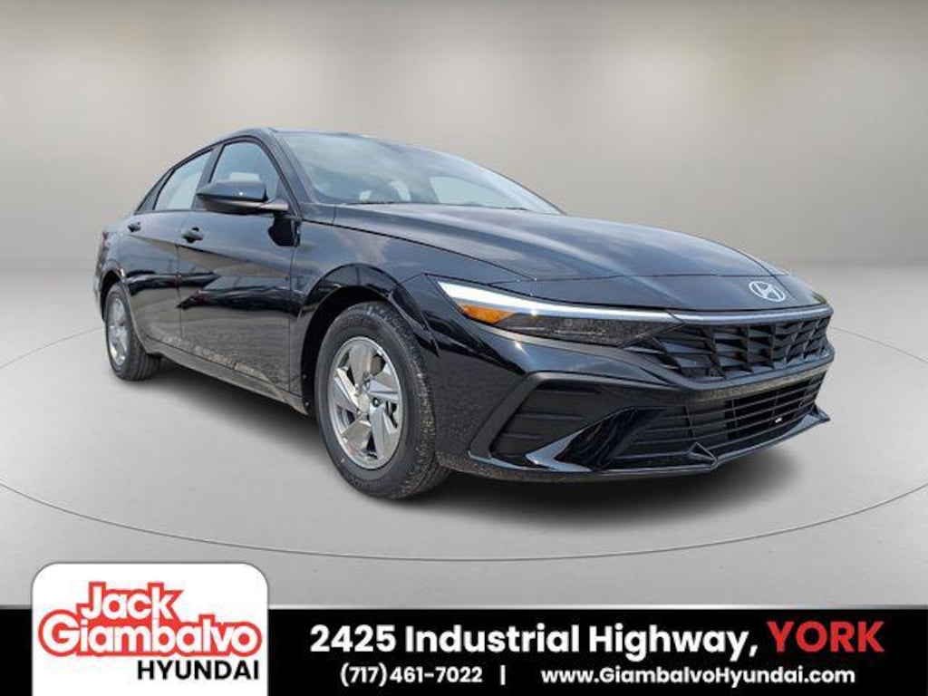 New 2026 Hyundai Elantra SE Sedan