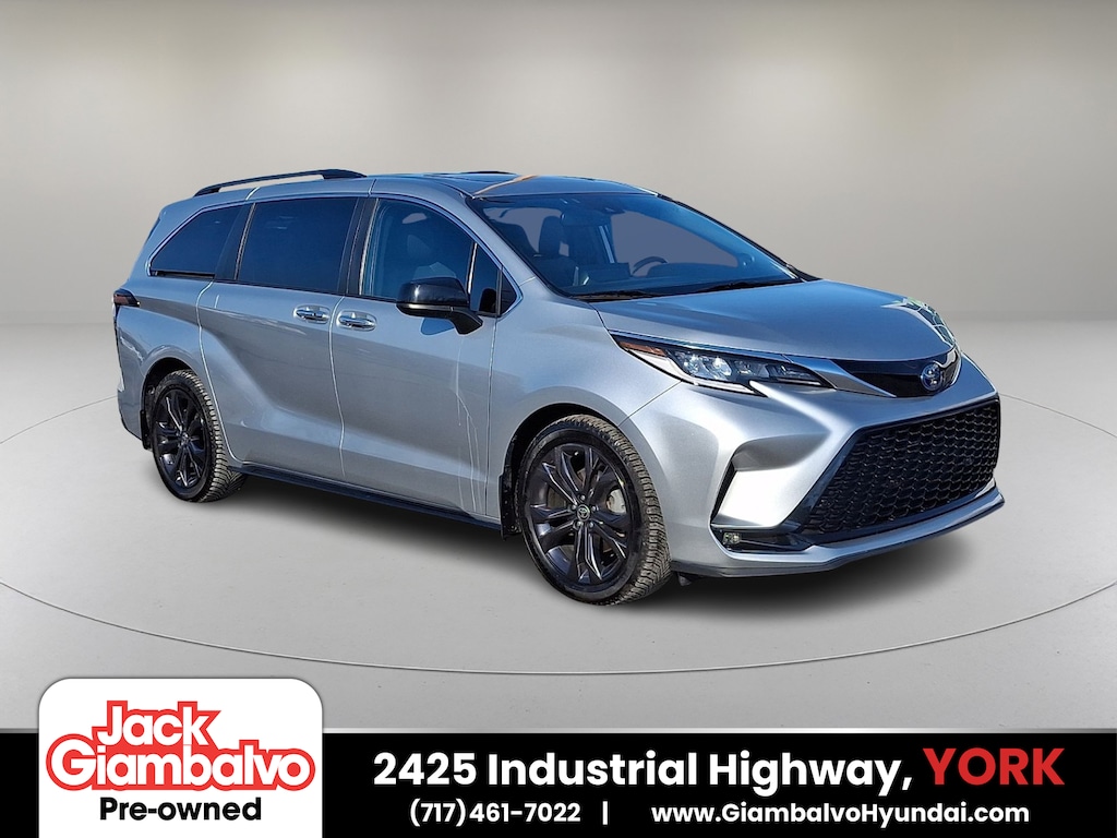 Used 2022 Toyota Sienna XSE 7 Passenger Van Passenger Van