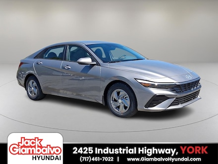 2025 Hyundai Elantra SE Sedan