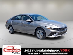 2025 Hyundai Elantra SE Sedan