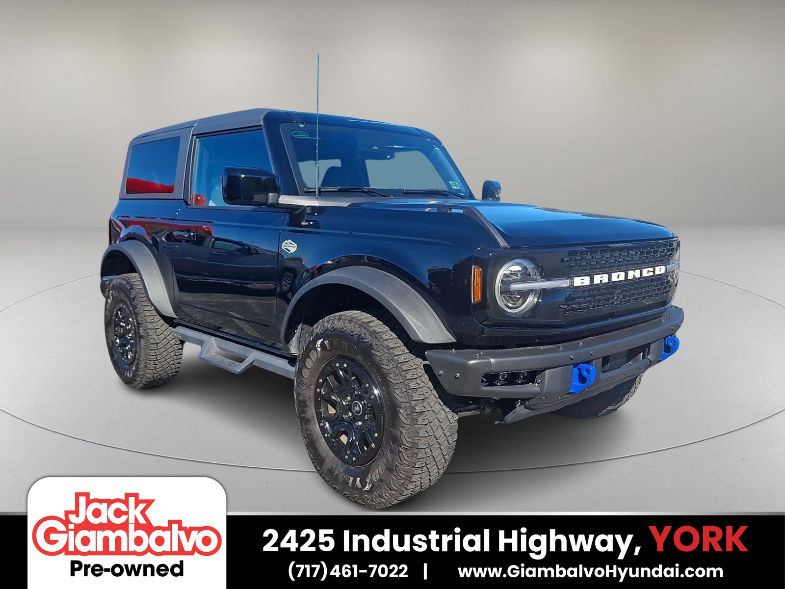 2021 Ford Bronco 2-Door Wildtrak's photo