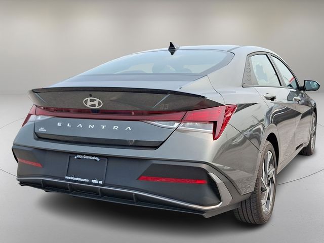 2025 Hyundai Elantra SEL - Photo 10