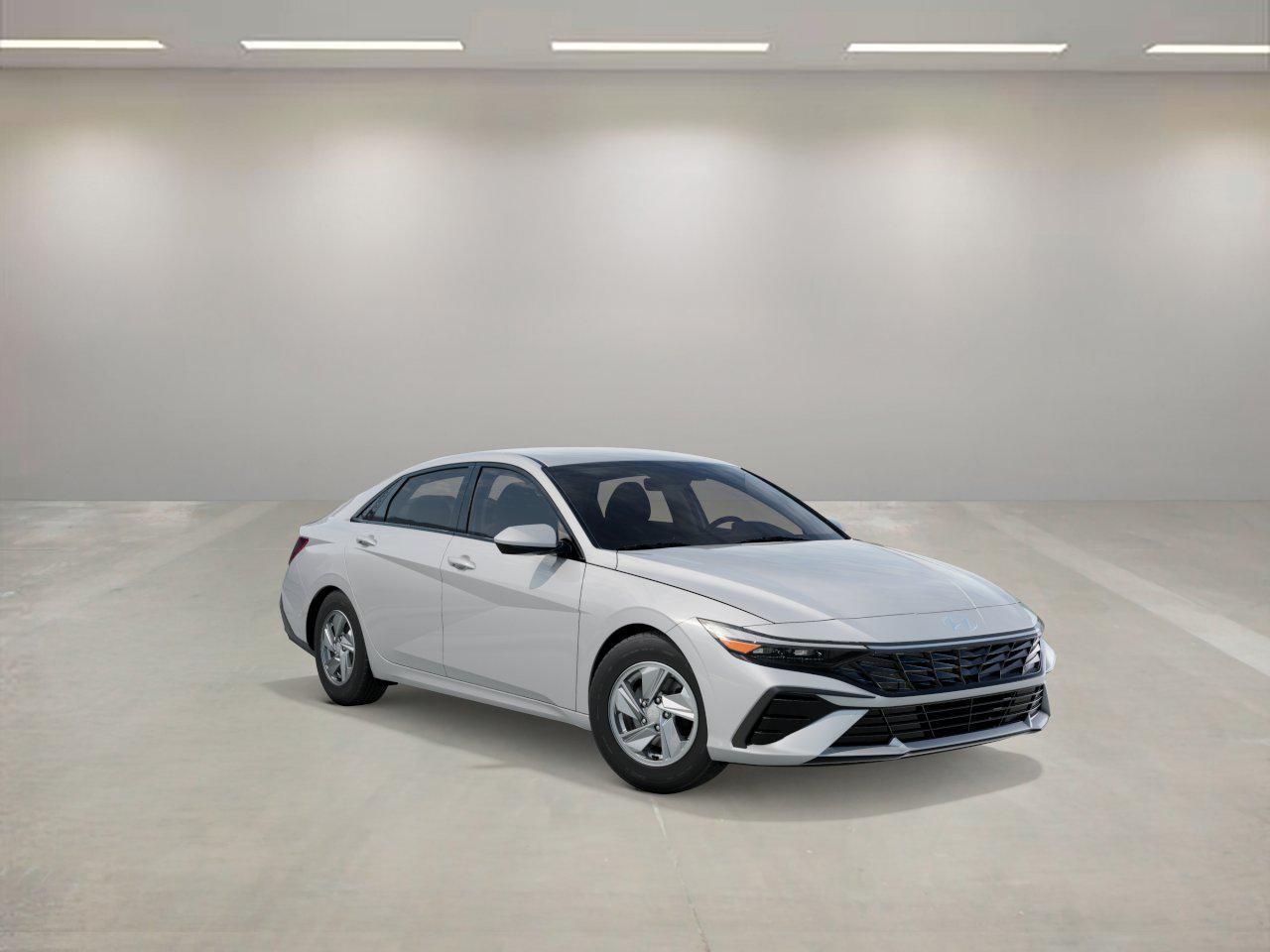 2025 Hyundai Elantra SE photo 2