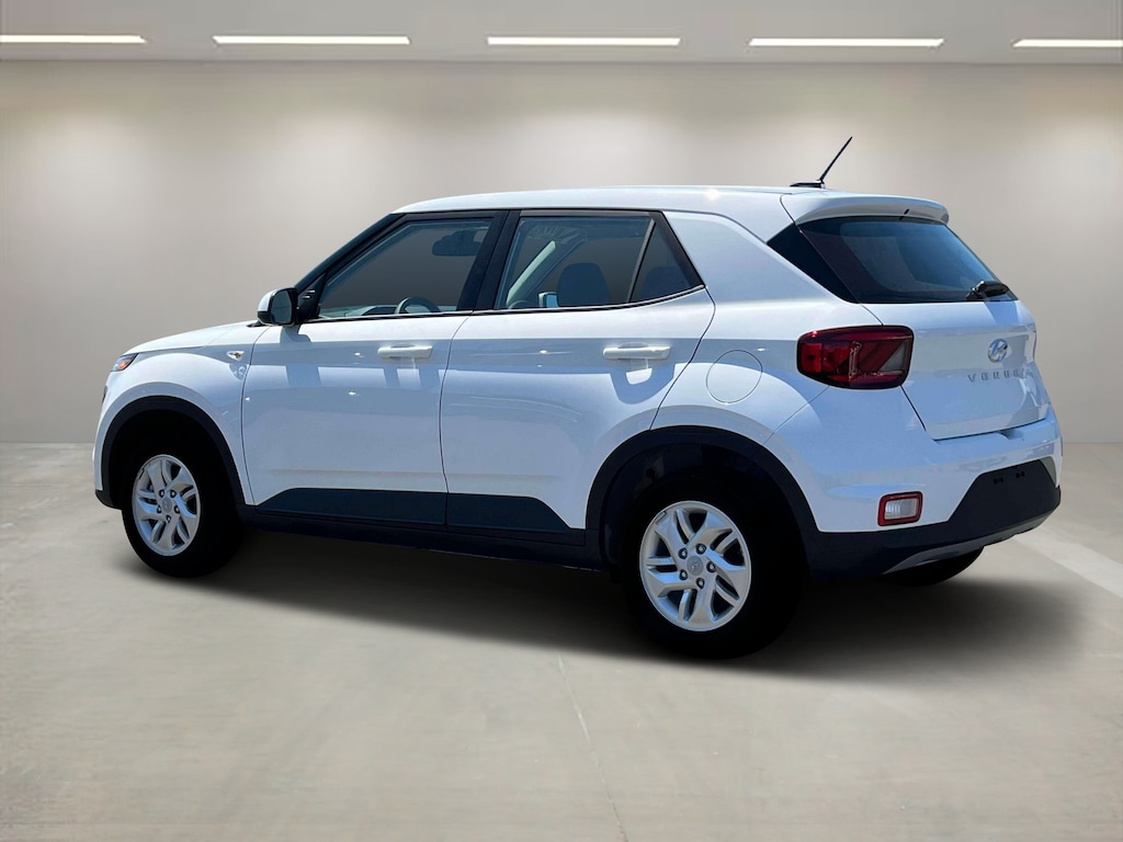 New 2025 Hyundai Venue SE SUV