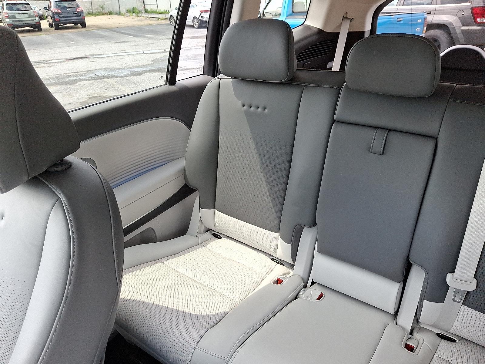 2026 Hyundai IONIQ 9 SEL - Photo 13