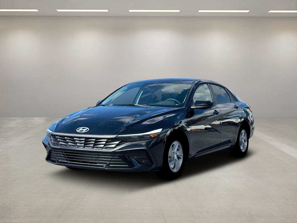 New 2026 Hyundai Elantra SE Sedan