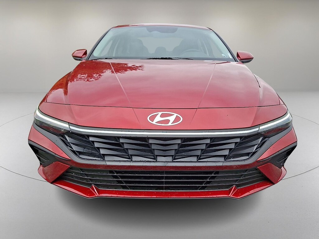 New 2025 Hyundai Elantra SE Sedan