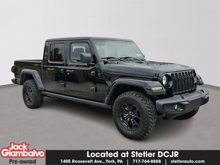 2022 Jeep Gladiator Sport Truck Crew Cab