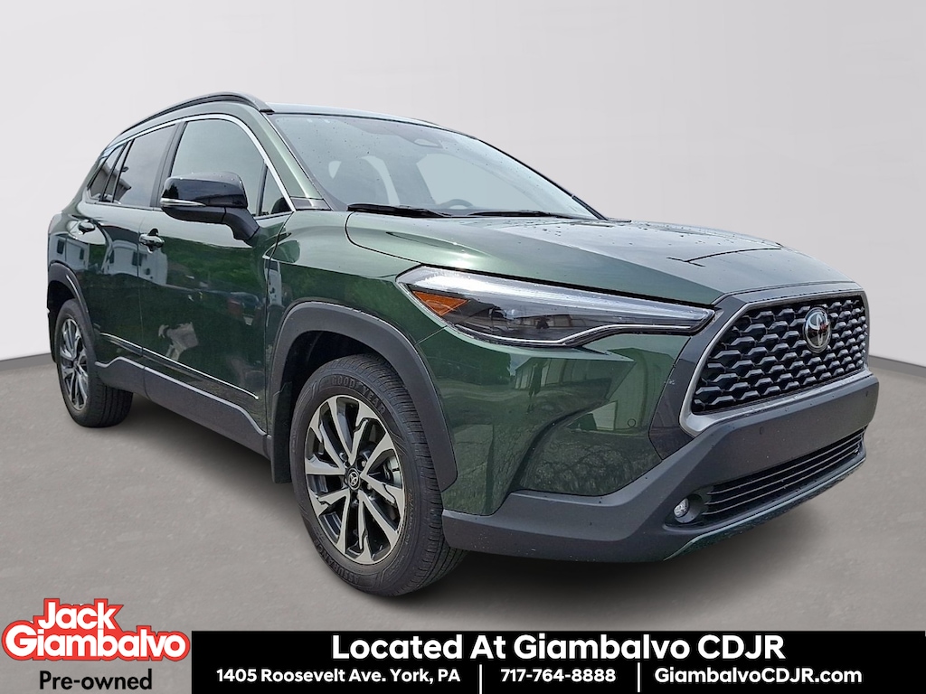 Used 2025 Toyota Corolla Cross XLE SUV