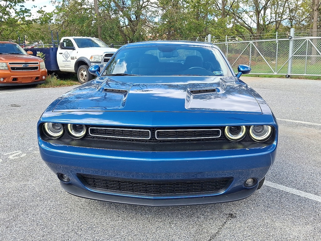 Used 2020 Dodge Challenger SXT Coupe
