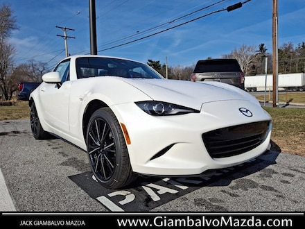 2025 Mazda MX-5 Miata RF Grand Touring CONVERTIBLE