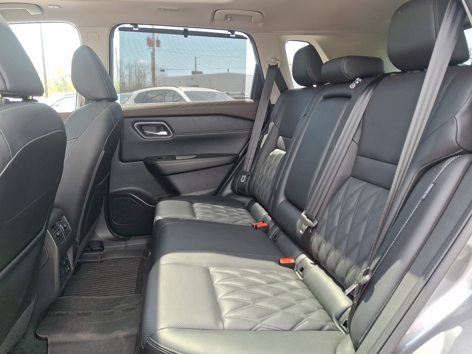 2023 Nissan Rogue Platinum - Photo 12