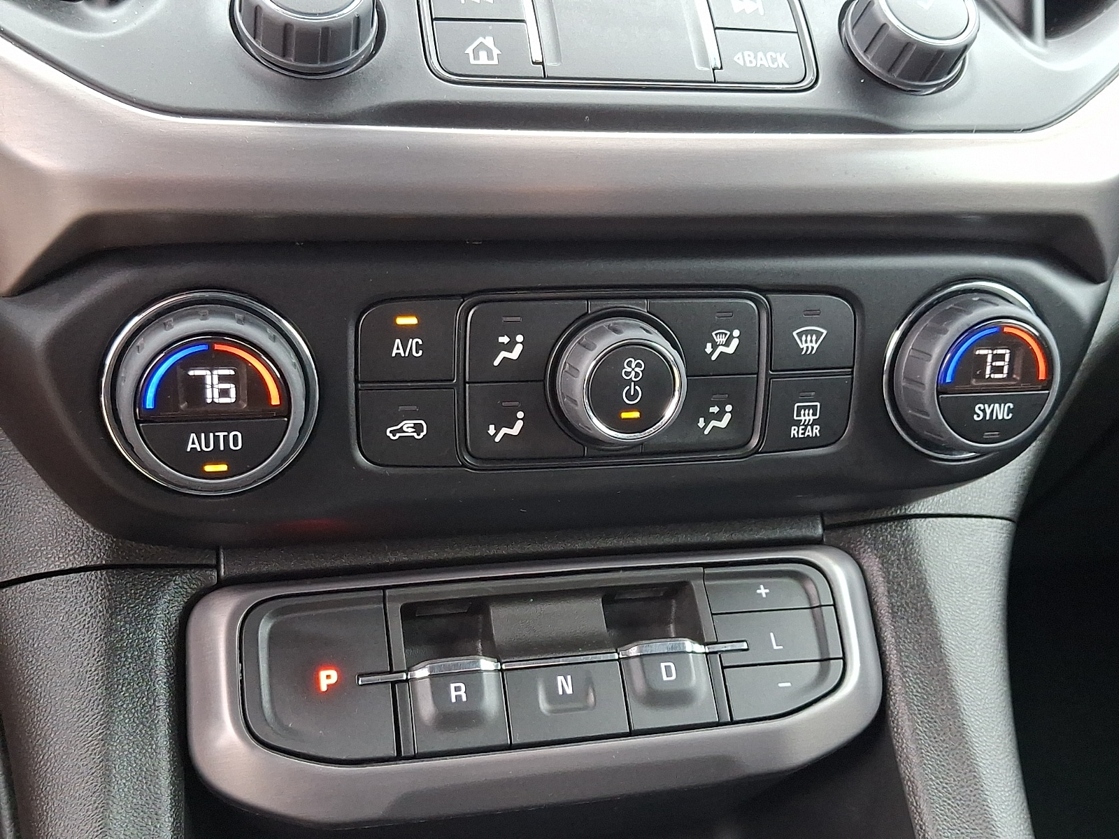 2023 GMC Acadia AT4 - Photo 17