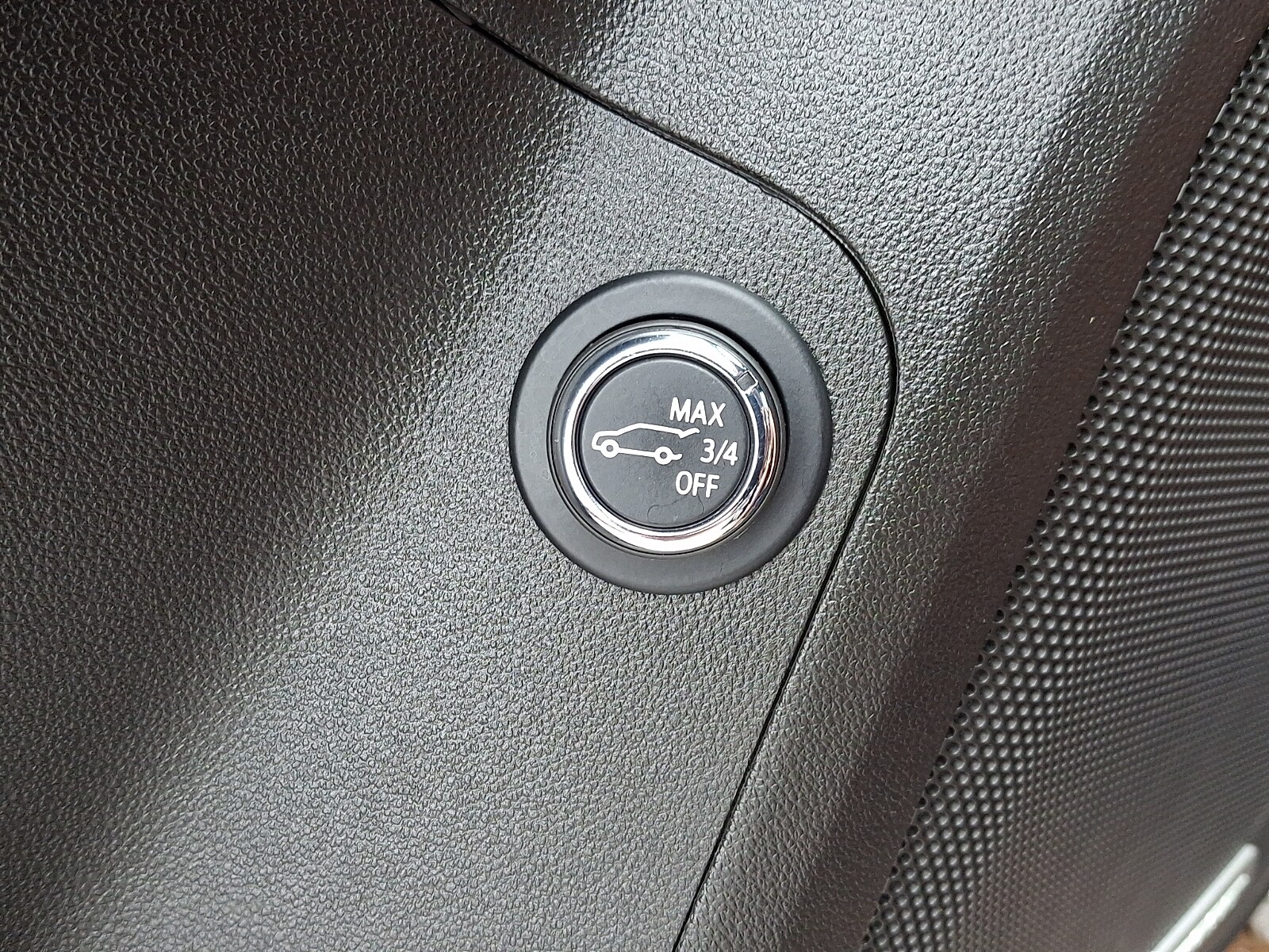 2023 GMC Acadia AT4 - Photo 28