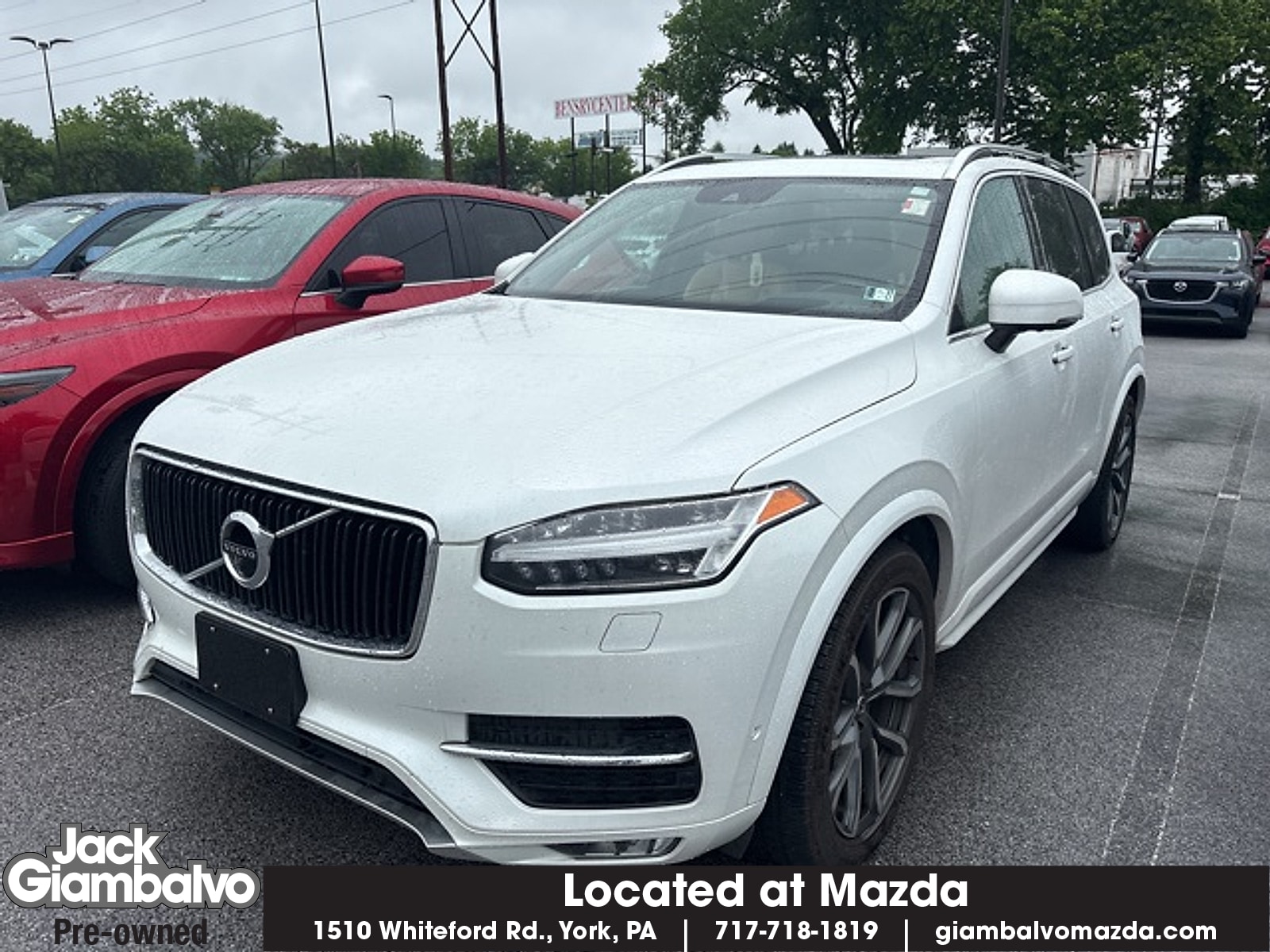 2017 Volvo XC90 T6 AWD Momentum's photo
