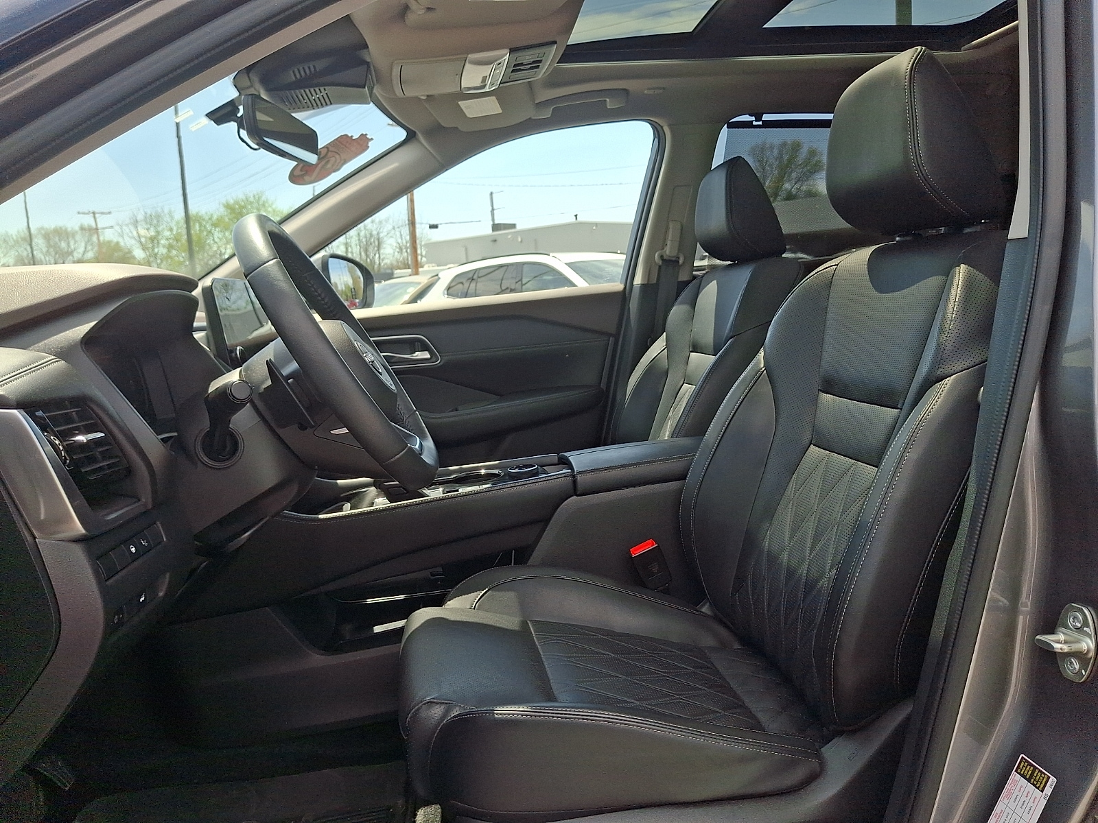 2023 Nissan Rogue Platinum - Photo 15
