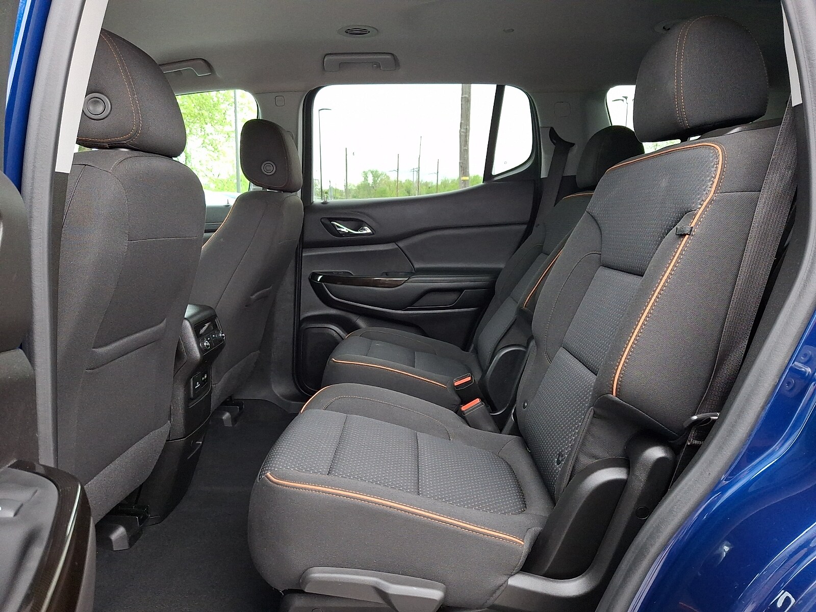 2023 GMC Acadia AT4 - Photo 12