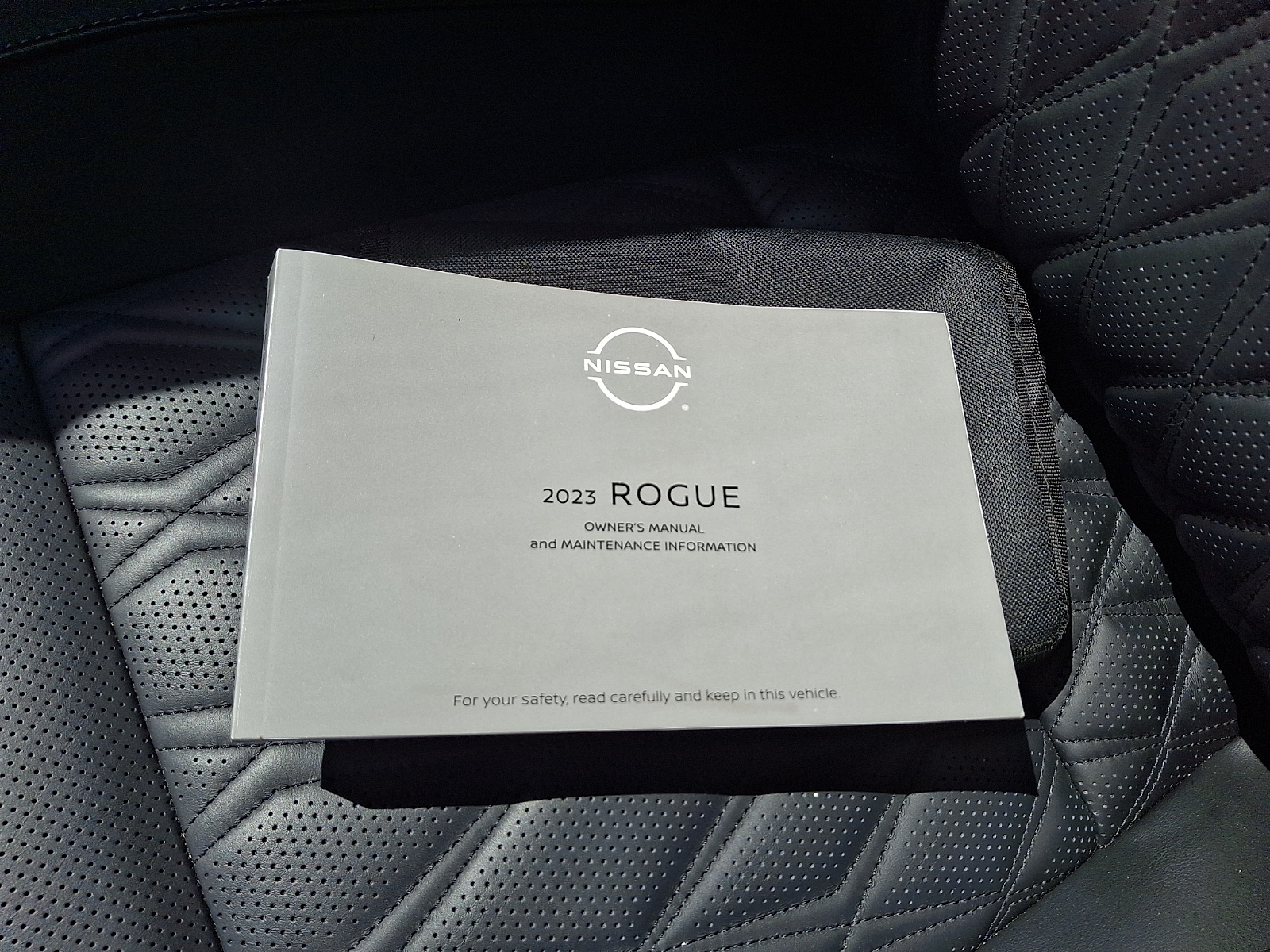 2023 Nissan Rogue Platinum - Photo 28